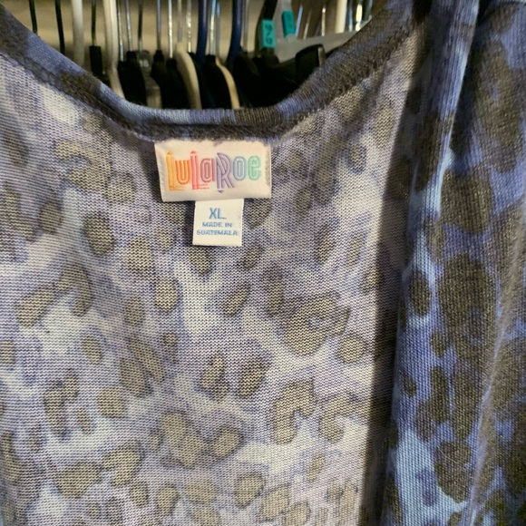 XL Blue Animal print Joy LuLaRoe - Picture 2 of 2